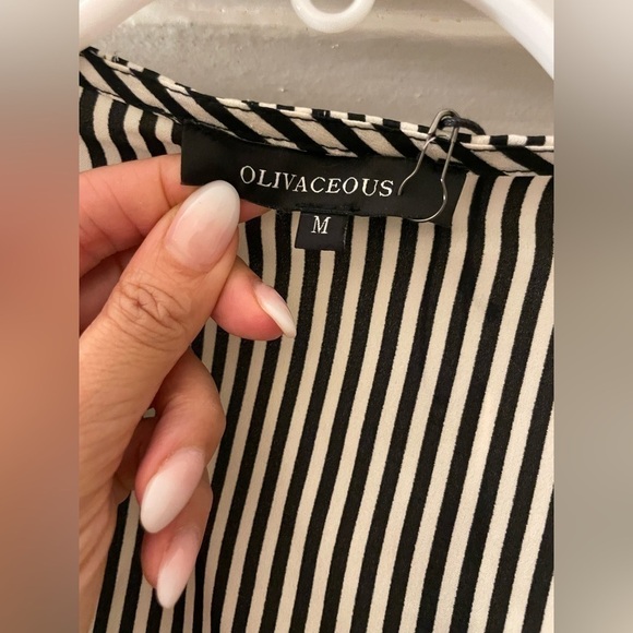 Olivaceous black and white striped blouse size medium NWT - Picture 3 of 7